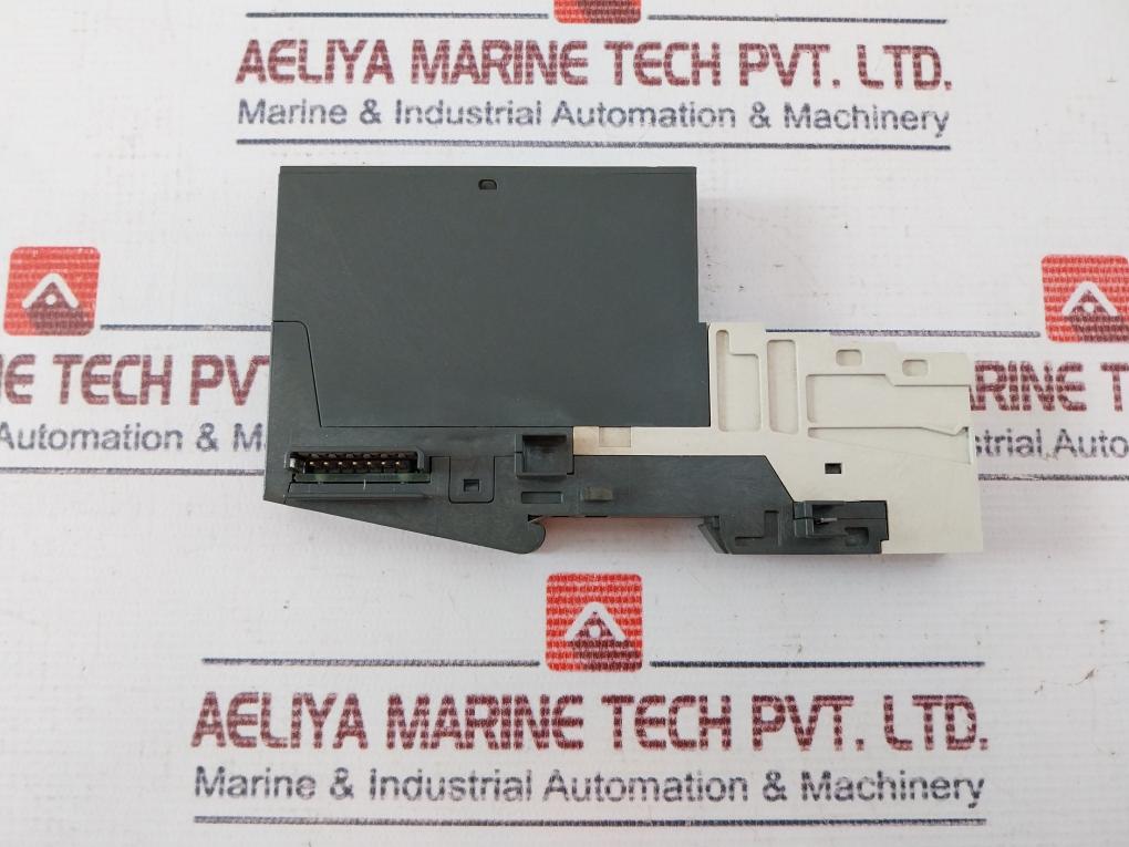 Siemens Simatic S7 6Es7 138-4Ca01-0Aa0 I/O Power Module Dc24V 0C-60C Tm-p15S23-a1