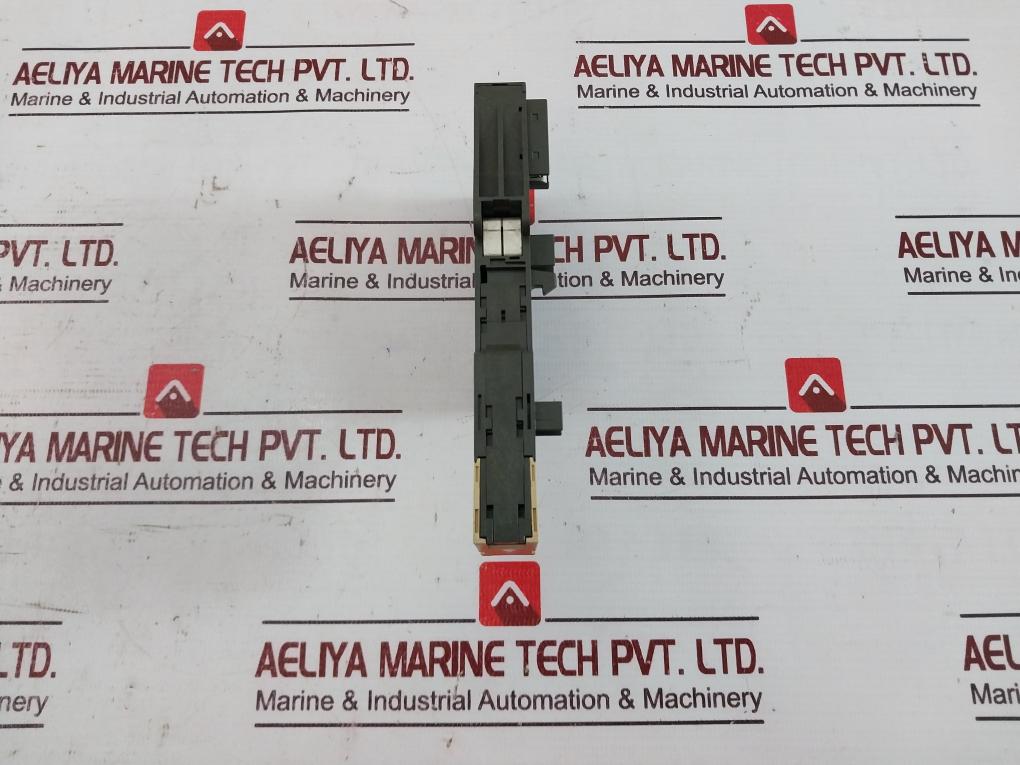 Siemens Simatic S7 6Es7 138-4Cb11-0Ab0 Pm-e Power Module 969914-1/282 Dc24-48V