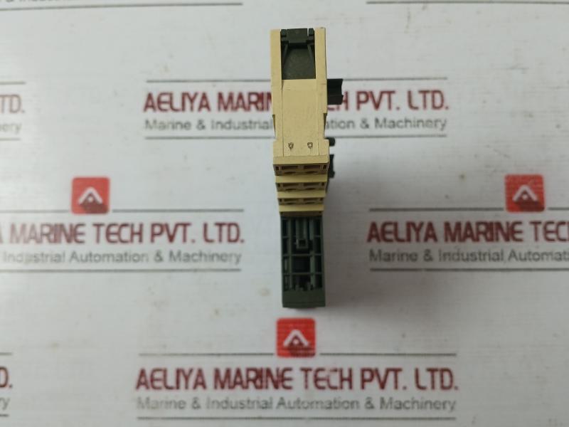 Siemens Simatic S7 6Es7 138-4Cb11-0Ab0 Power Module 969914-1/282