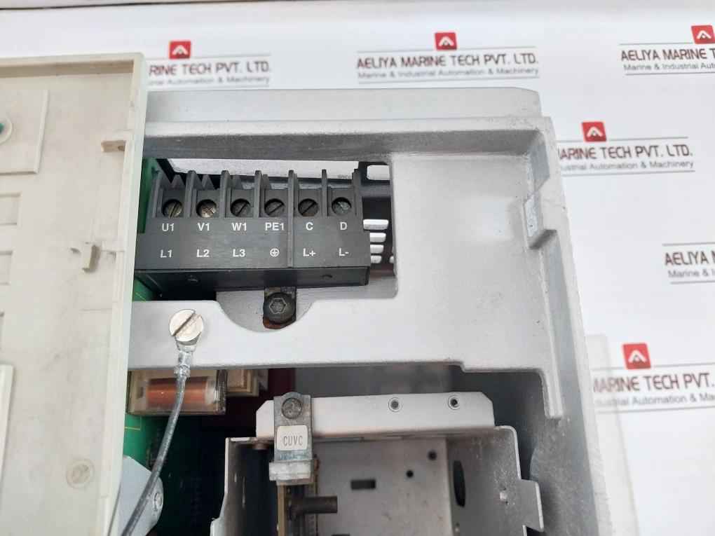 Siemens 6Se7021-3Tb61 Simovert Vc Masterdrive Inverter Compact Unit(Not Working)