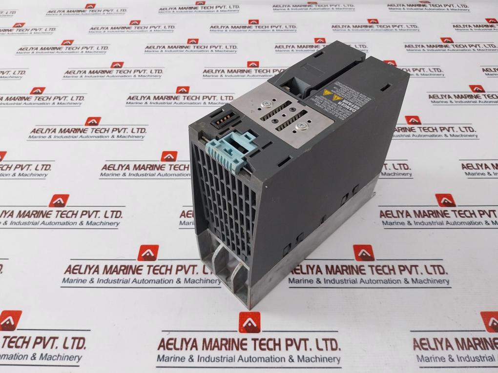 Siemens Sinamics 6Sl3210-1Pb13-0Ul0 Power Module Pm240-2 Ip20 200-240V 47-63Hz