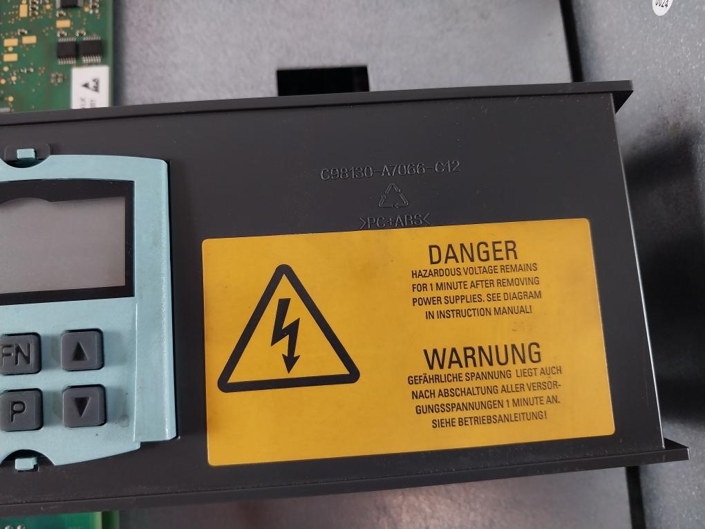 Siemens Sinamics Dcm Dc-converter 1P 6Ra8018-6Dv62-0Aa0-z, 50/60Hz