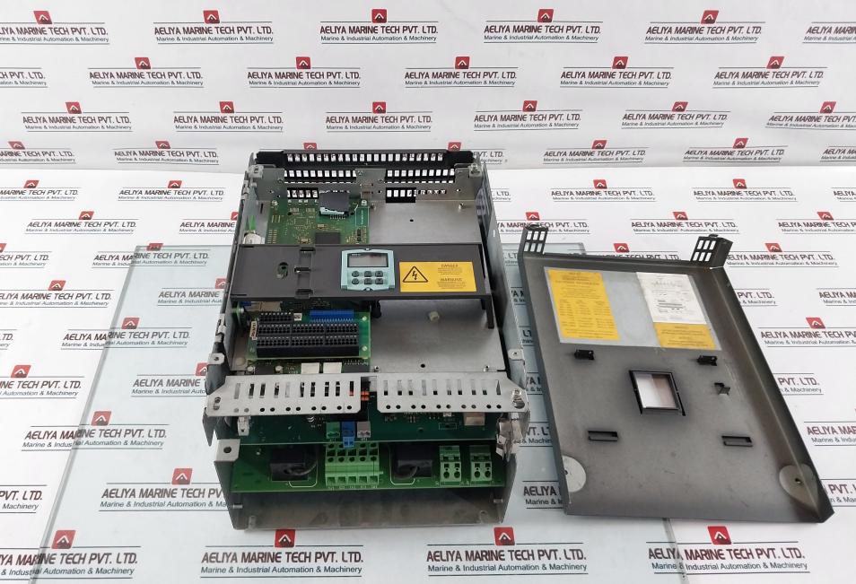 Siemens Sinamics DCM DC-Converter 1P 6RA8018-6DV62-0AA0-Z, 50/60Hz