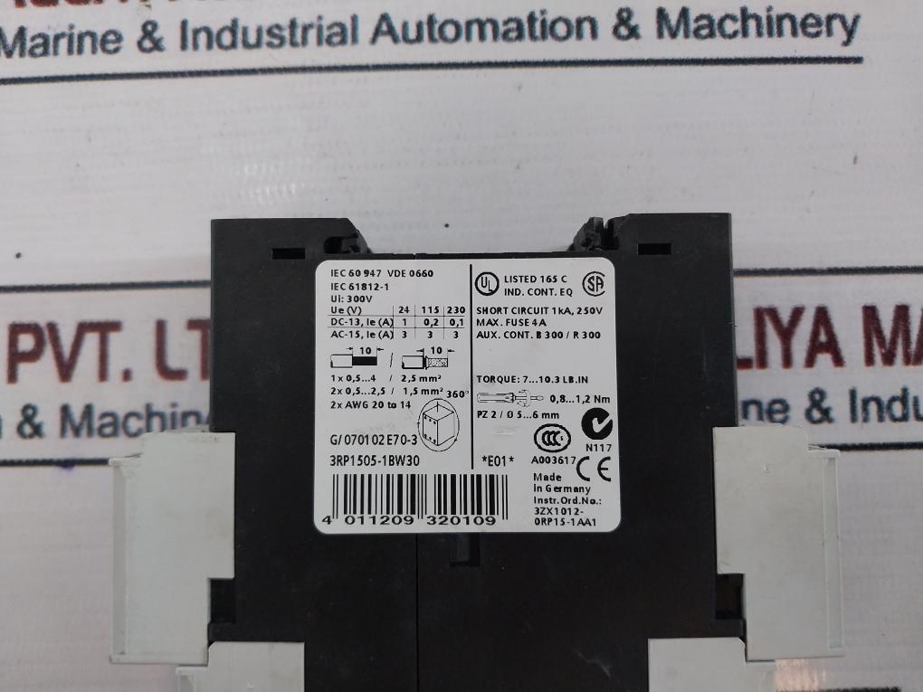 Siemens Sirius 3Rp1505-1Bw30 Multifunction Time Relay 300V