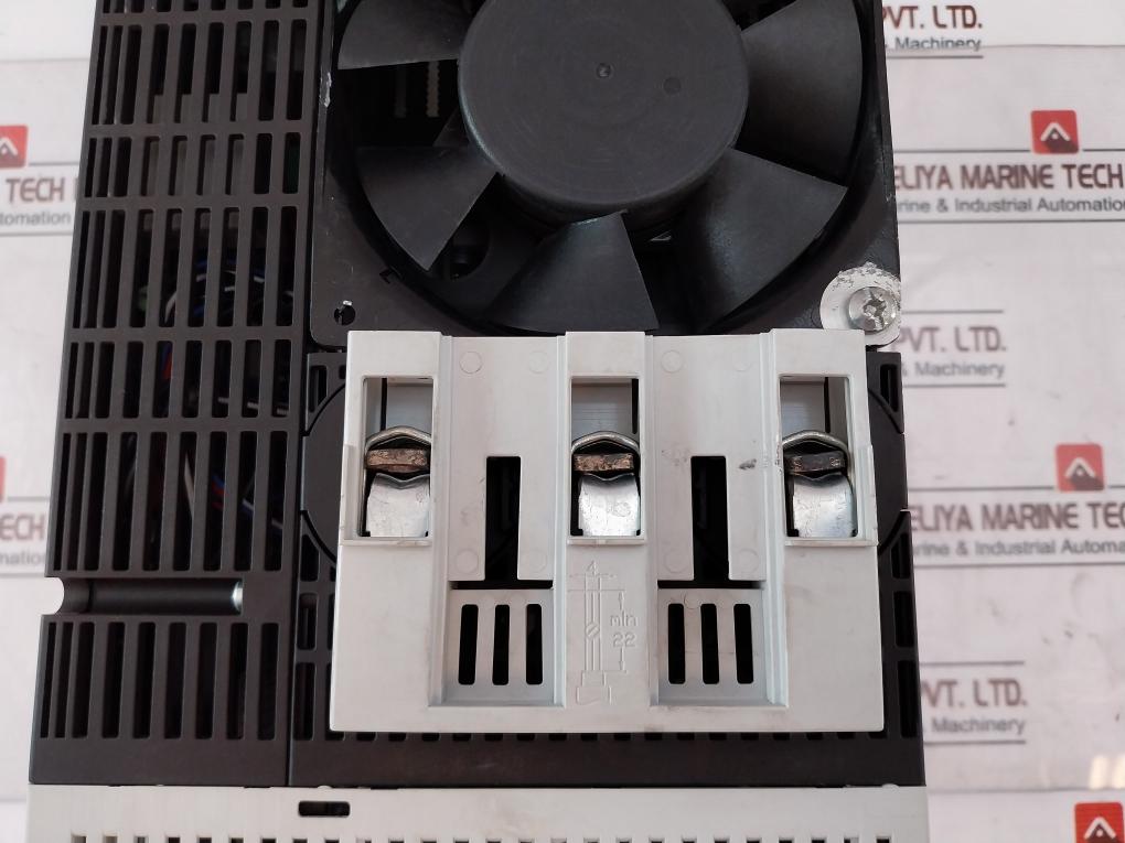 Siemens Sirius 3Rw4426-1Bc44/3Rw4900-0Kc00 Ac Semiconductor Motor Starter