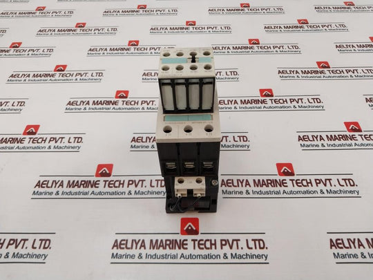 Siemens Sirius 3Zx1012-0Rt03-1Aa1 Contactor With Auxiliary Switch 230V 50/60-hz