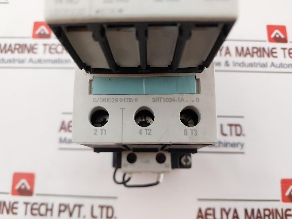 Siemens Sirius 3Zx1012-0Rt03-1Aa1 Contactor With Auxiliary Switch 230V 50/60-hz