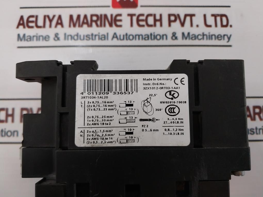 Siemens Sirius 3Zx1012-0Rt03-1Aa1 Contactor With Auxiliary Switch 230V 50/60-hz