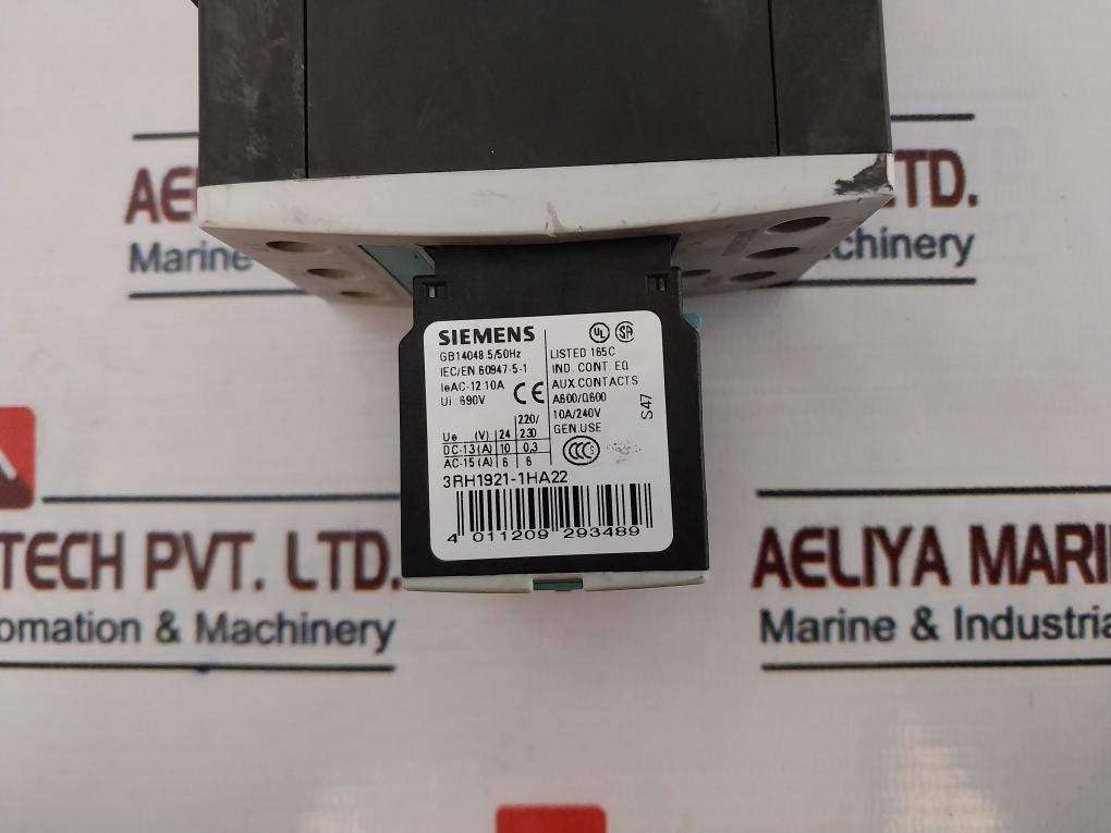 Siemens Sirius 3Zx1012-0Rt03-1Aa1 Contactor With Auxiliary Switch 230V 50/60-hz