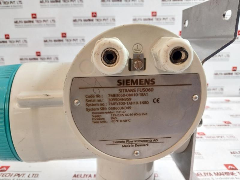 Siemens Sitrans F 7Me3050-0Ba10-1Ba1 Ultrasonic Flow Transmitter 115-230V Ac 50-60Hz 9Va