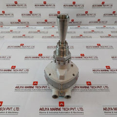 Siemens Sitrans Lr250 Radar Level Transmitter 25517 1.5 Npt 031411-m2