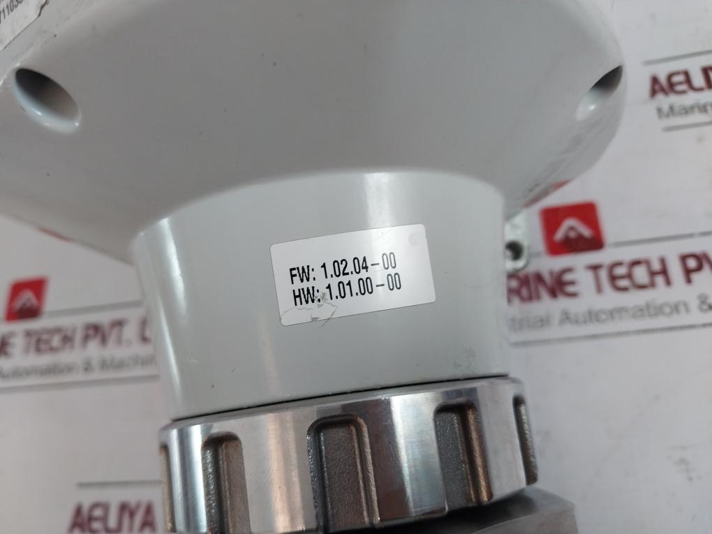 Siemens Sitrans Lr250 Radar Level Transmitter 32V Max 15Ma 1/2 Npt