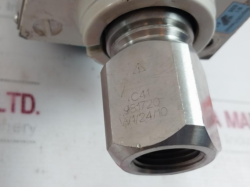 Siemens Sitrans P 7Mf4033-1Ea10-2Nc1 Pressure Transmitter 4-20Ma Hart Ip65