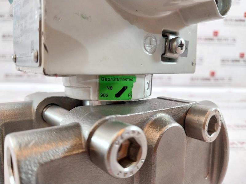 Siemens Sitrans P 7Mf4433-1Ea02-2Nc6-z Differential Pressure Transmitter