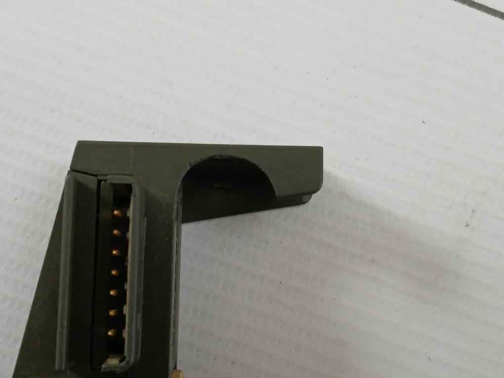 Siemens Tm-e15C24-01 E 02 Terminal Module Part No. 6Es7 193-4Cb30-0Aa0