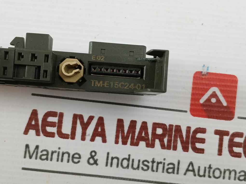 Siemens Tm-e15C24-01 E 02 Terminal Module Part No. 6Es7 193-4Cb30-0Aa0