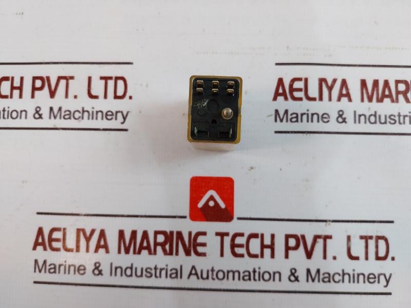 Siemens V23154-c0722-b104 Electromechanical Relay