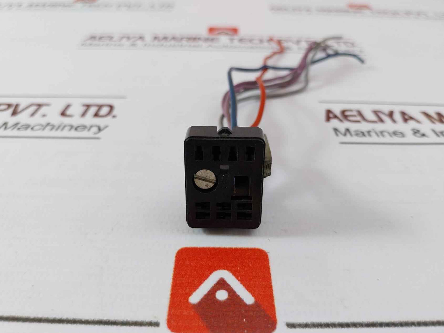 Siemens V23154-m0721-b104 Relay Bcj0