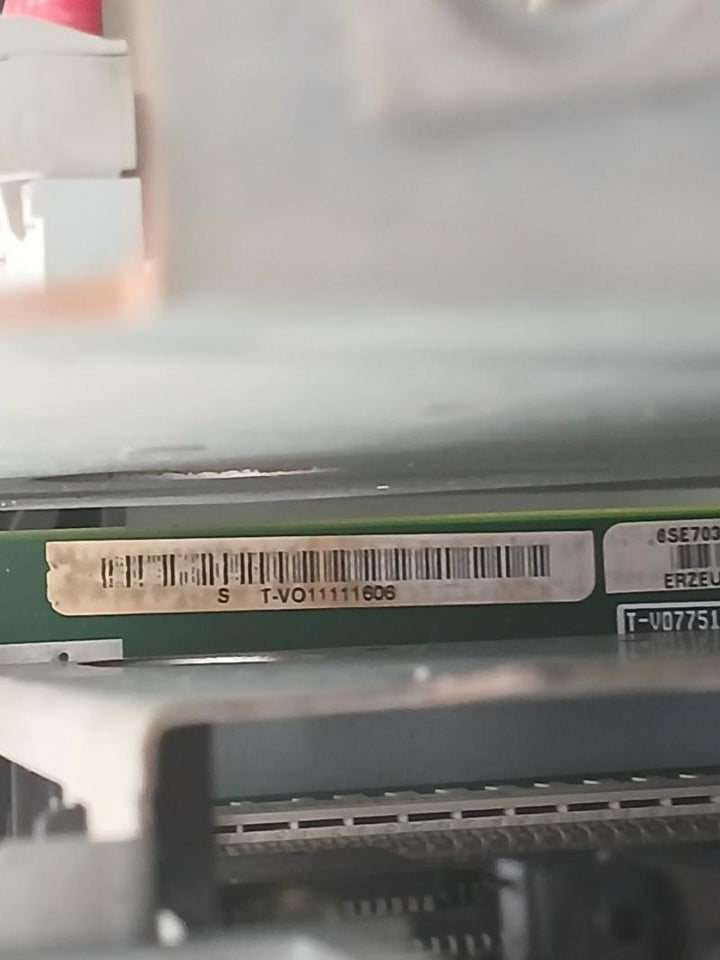 Siemens 1P 6Se7033-2Tg60-z Simovert Vc Dc Inverter 0-500Hz Iec/En 60269