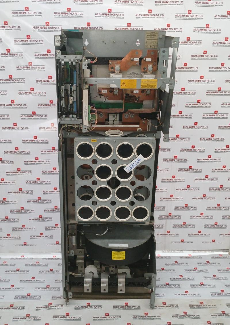 Siemens 1P 6Se7033-2Tg60-z Simovert Vc Dc Inverter 0-500Hz Iec/En 60269