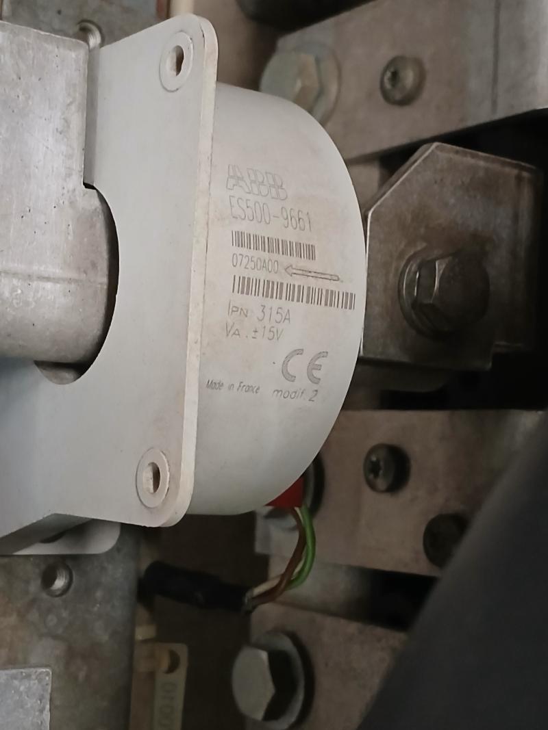 Siemens 1P 6Se7033-2Tg60-z Simovert Vc Dc Inverter 0-500Hz Iec/En 60269