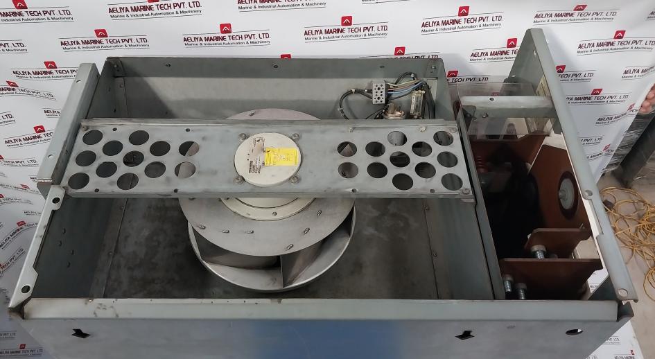 Siemens 1P 6SE7035-1EJ80 Simovert AFE DC Inverter 6SE7038-6GL84-1BG2 380-460V