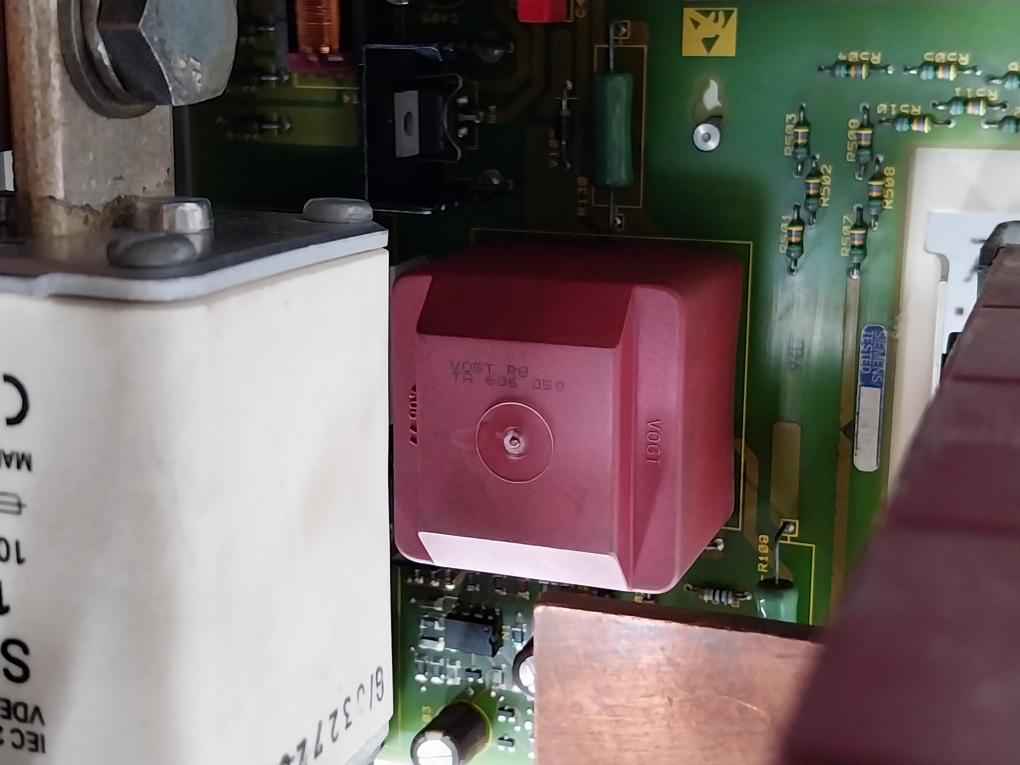 Siemens 6Se7031-0Te60-z Simovert Vc Dc Inverter 6Se7031-2Hf84-1Bg0 Dc510-650V