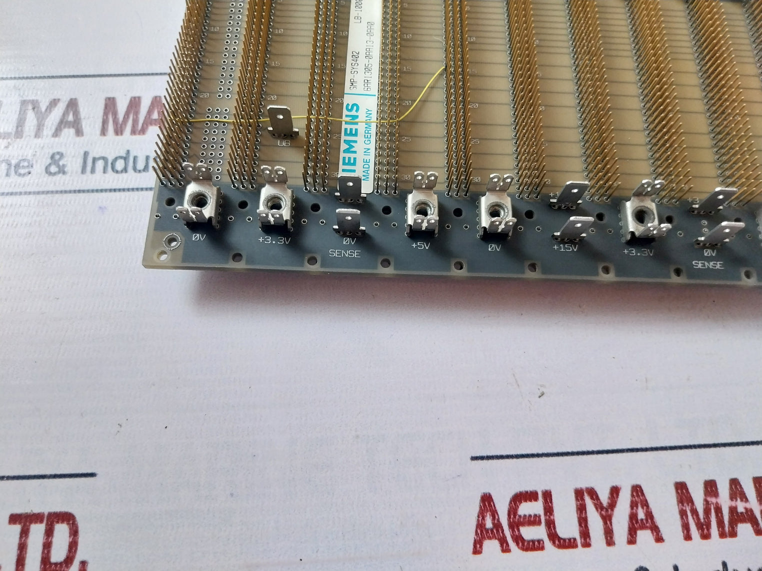 Siemens J31070-A4452-F009-B1-85 Backplane Board