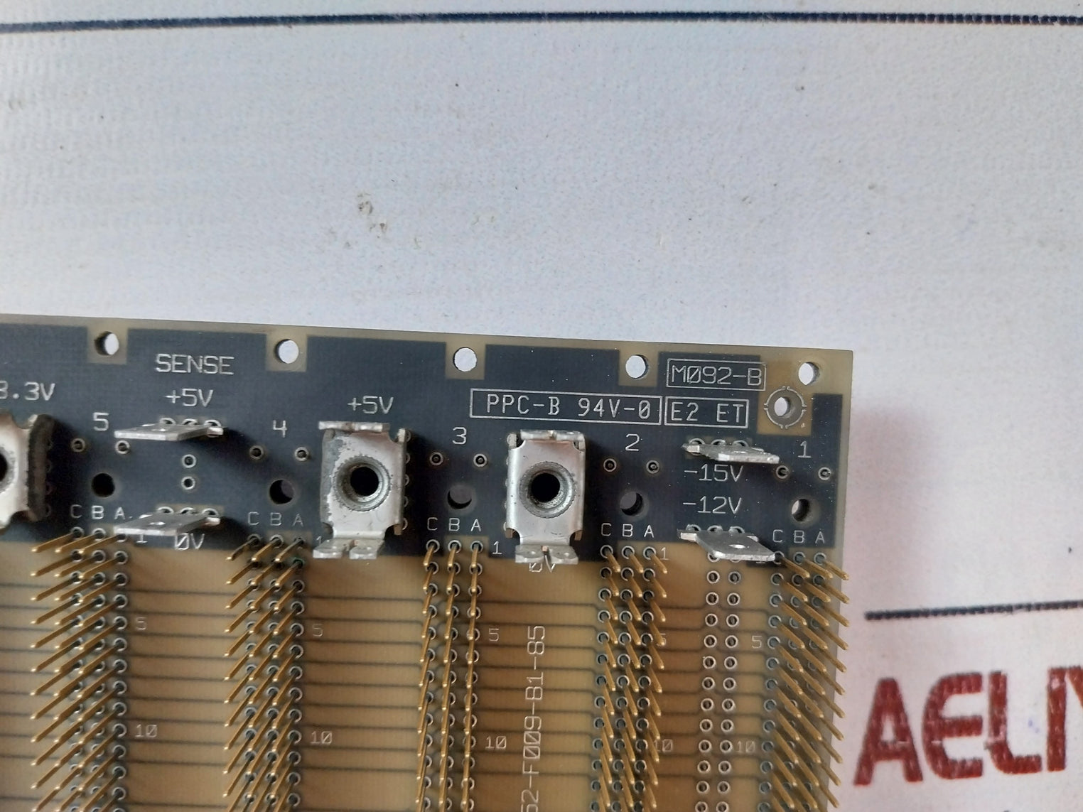 Siemens J31070-A4452-F009-B1-85 Backplane Board