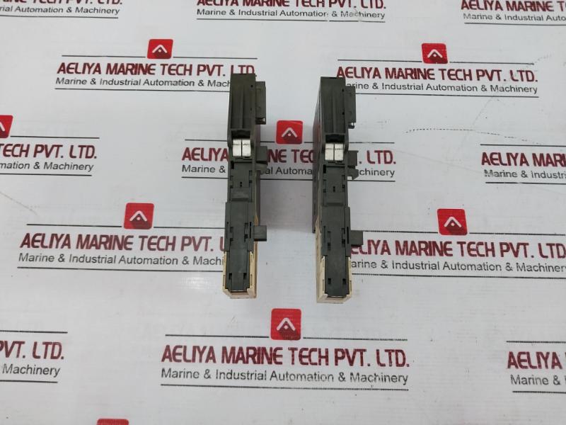 Siemens Simatic 6Es7 138-4Cb11-0Ab0 Dp S7 Electronic Module Tm-p15C23-a0