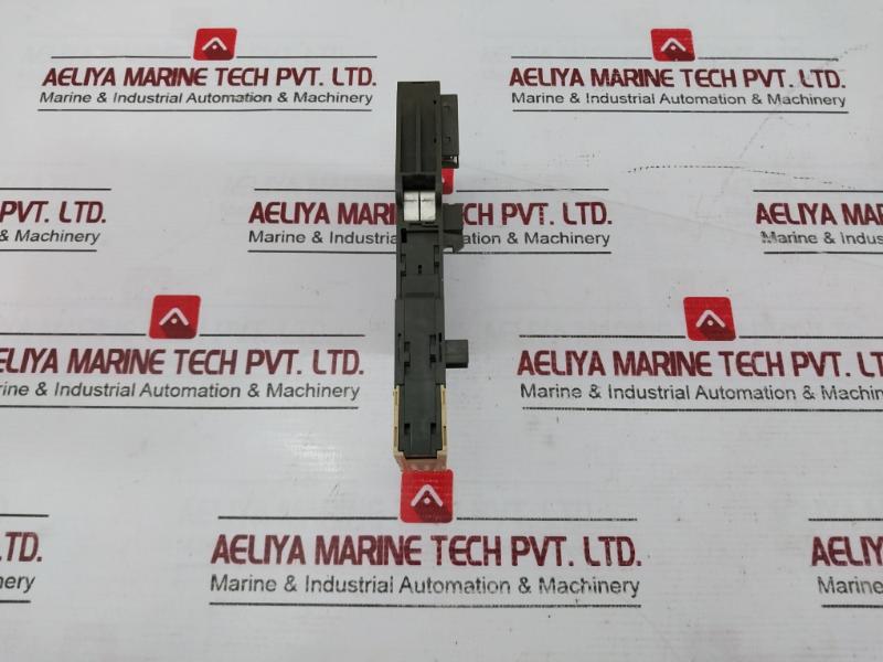 Siemens Simatic 6Es7 138-4Cb11-0Ab0 Dp S7 Electronic Module Tm-p15C23-a0