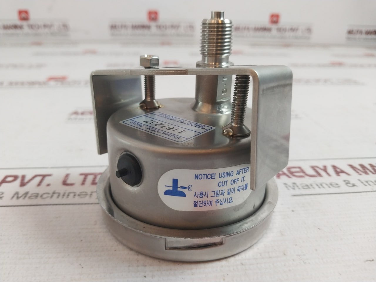 Sigma 0-0.6 Mpa Liquid Filled Pressure Gauge 0-9 Bar