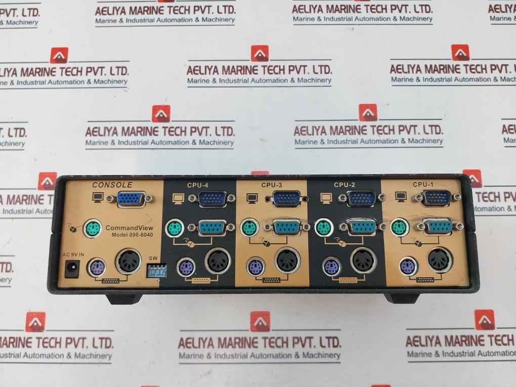 Signamax 098-8040, 4 Port Kvm Switch