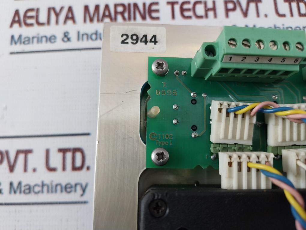 Simrad Norge 25005323 Numeric & Special Function Panel P200-8F20V00-x