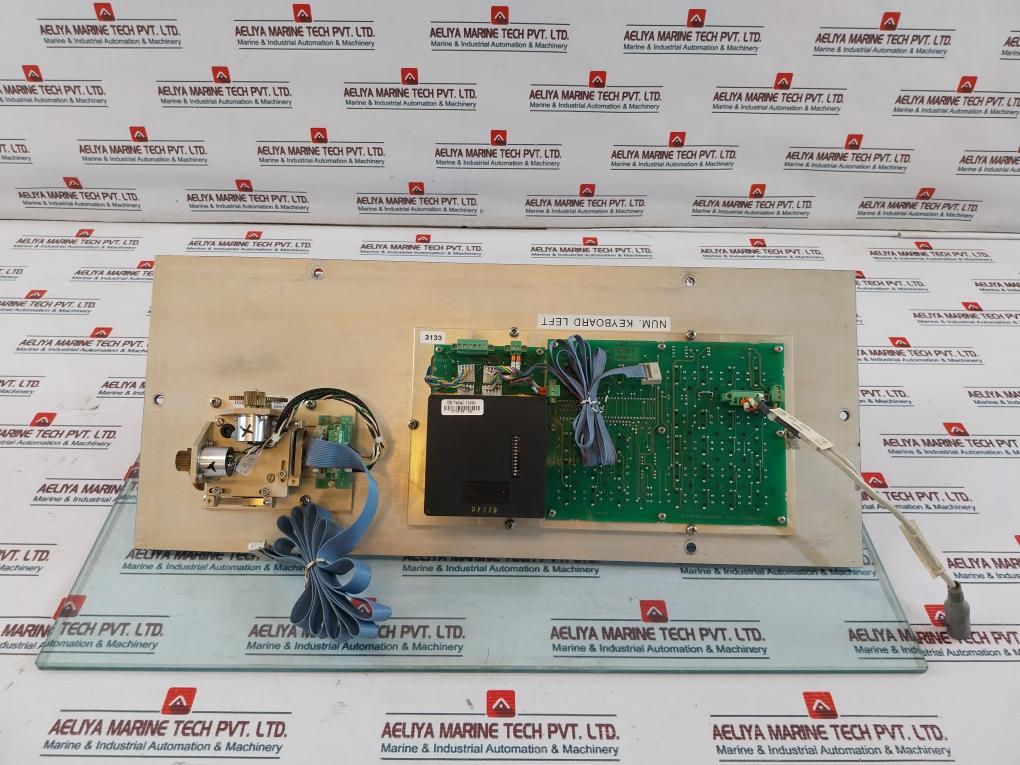 Simrad Norge 25005331/ 25005323 Trackball Numeric & Special Function Panel