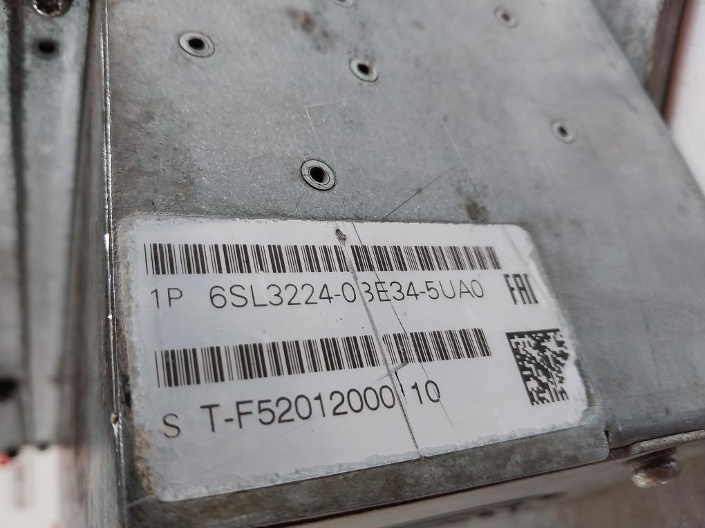 Siemens 6SL3224-03E34-5UA0 Power Module 240 3AC 380-480V 129A 50/60Hz Version K