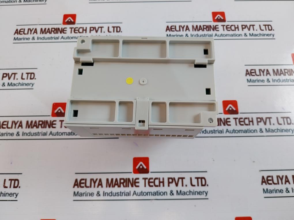 Sixtrak ST-AI-10V-08 Analog Input Module