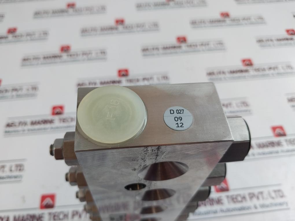 Skf 242-065.20 Throttle Distributor Oil Flow Indicator