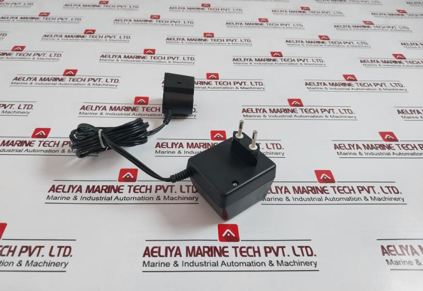 Skil 230V~50Hz Ac/Dc Input Output Adaptor