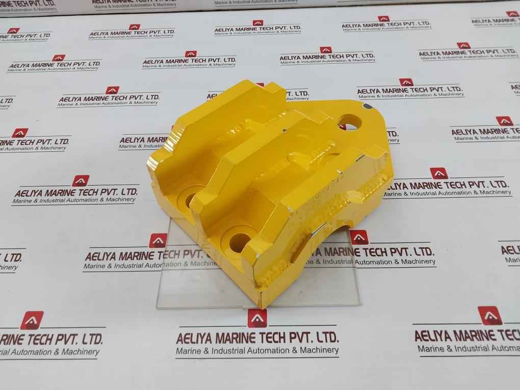 Slb 9L-330-1814 Clamp Half-link Tilt, Top Drive Rev: 02