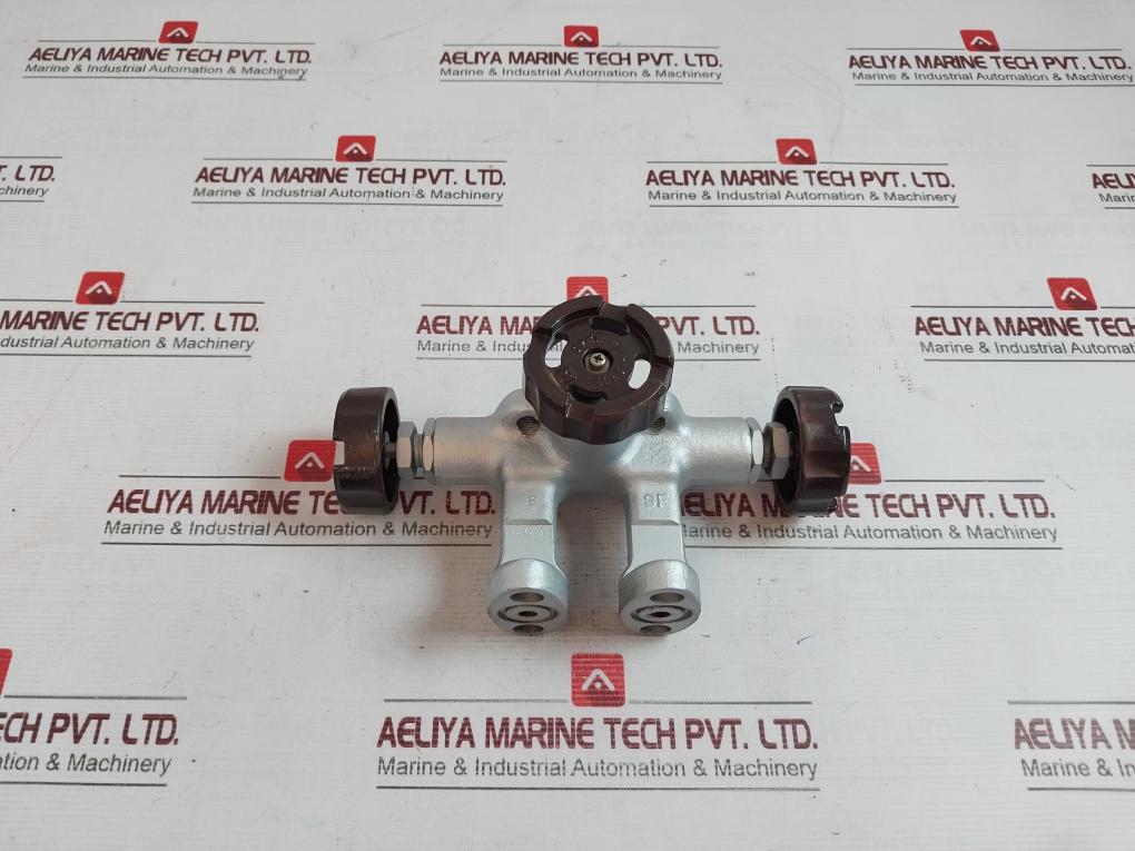Smc 3-way Manifold Valve For Dp Transmitter B Sf Cc3