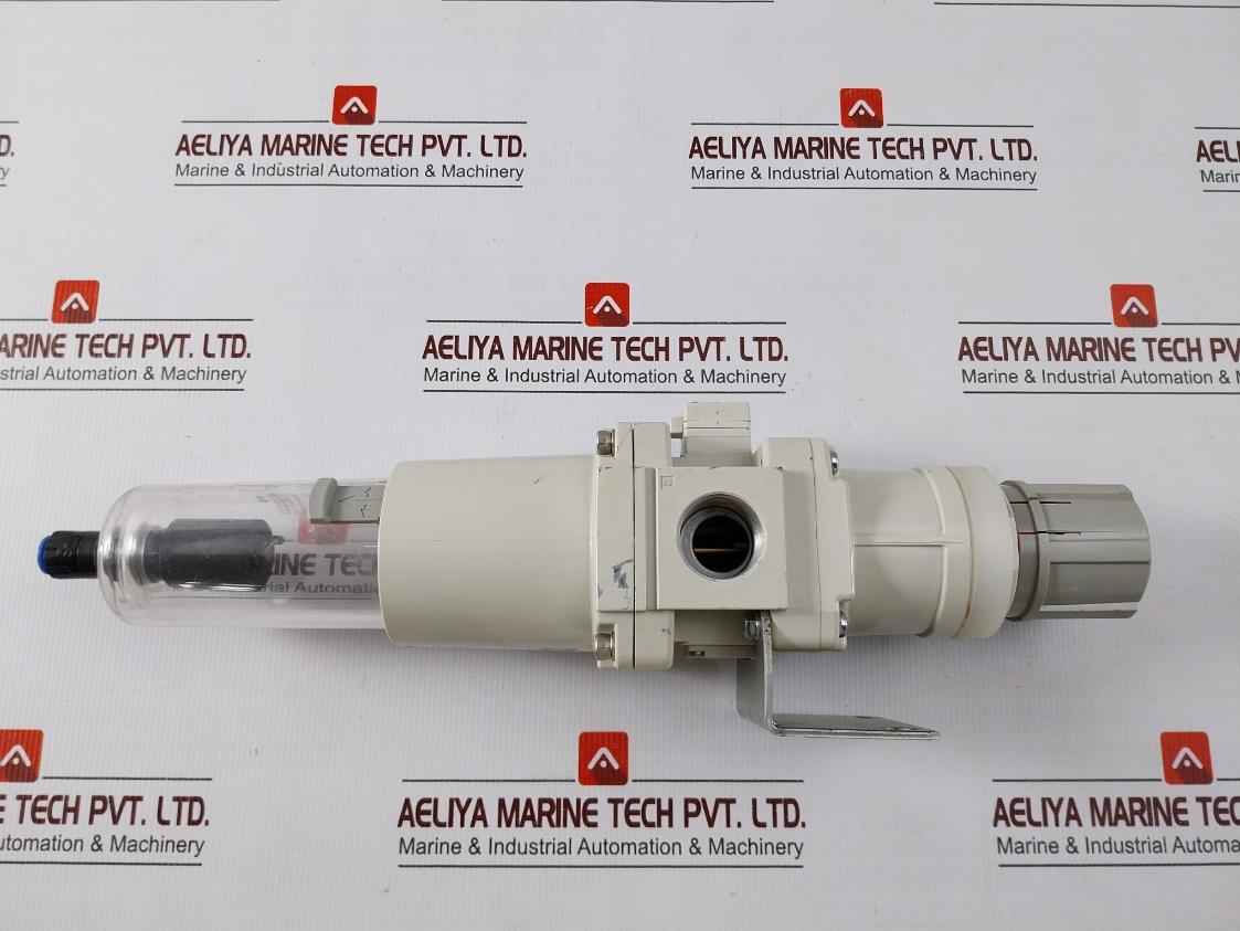 Smc Aw60-10bde3-b Filter Regulator 12-24vdc/0-1.0mpa