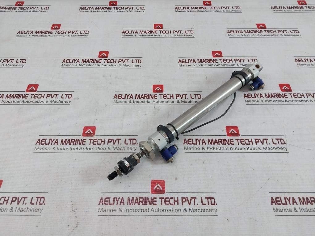 Smc Cd85N25-200C-a Pneumatic Cylinder 1.00 Mpa Ja30-10-125, Mz070174