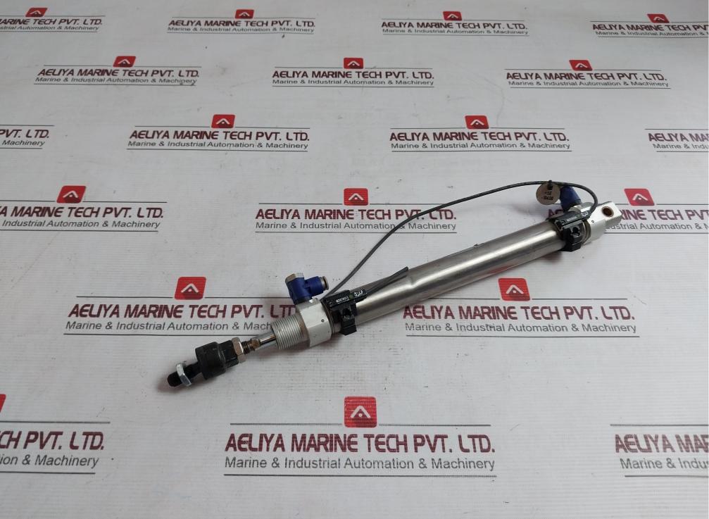 Smc Cd85N25 Pneumatic Piston Rod Cylinder M10X1.25 1,00 Mpa