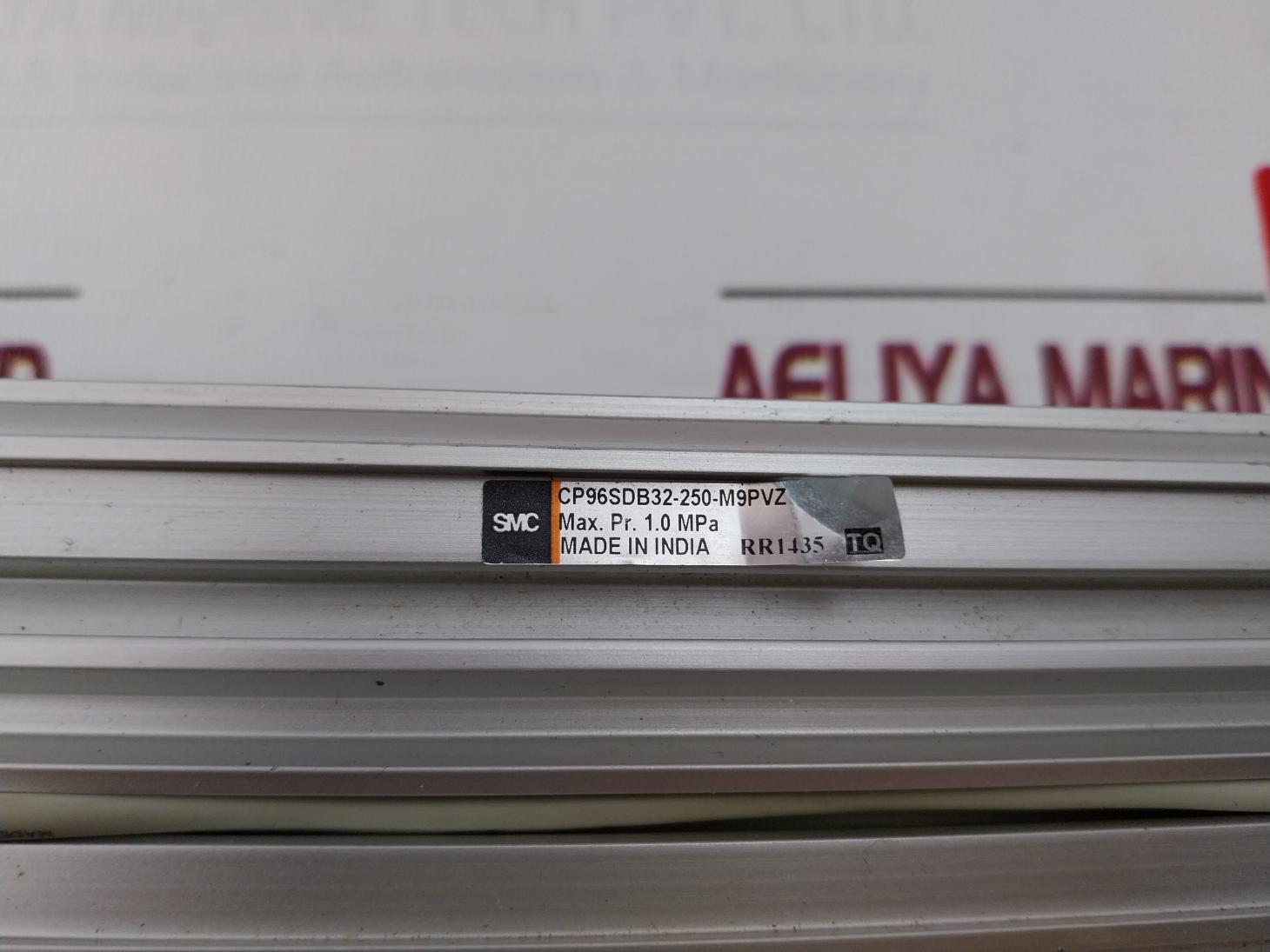 Smc Cp96Sdb32-250-m9Pvz Pneumatic Piston Rod Cylinder 1.0 Mpa