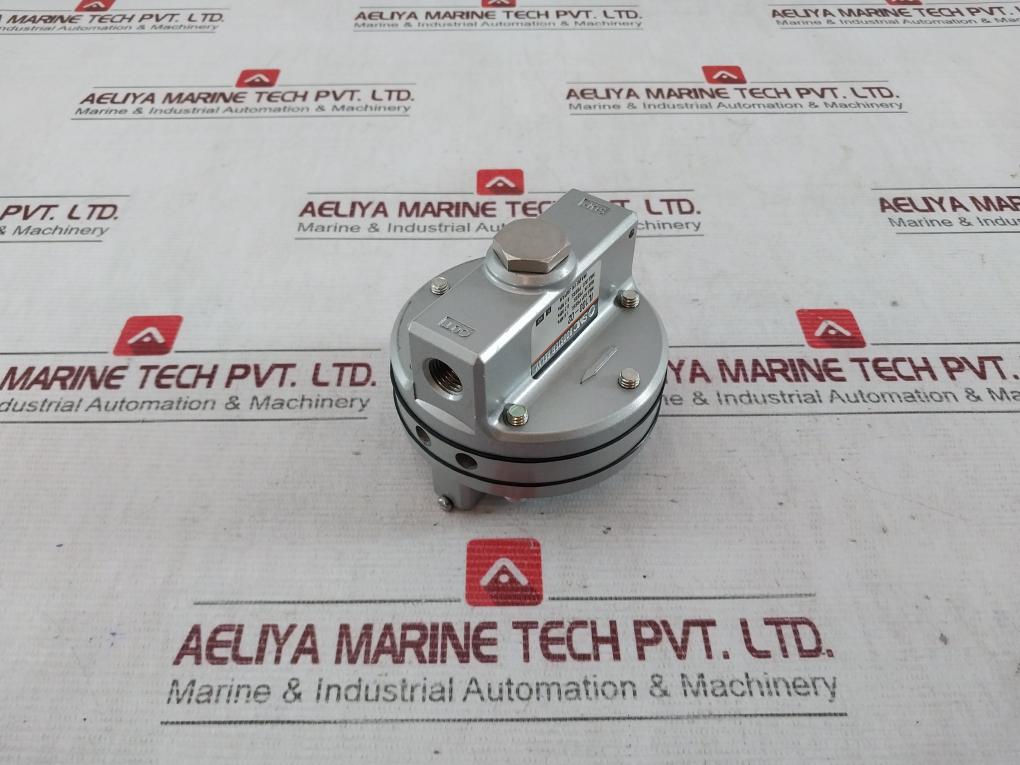 Smc Il100-02 Speed Increase Relay 1/4 Inch Max Supply Pressure 1.0 Mpa