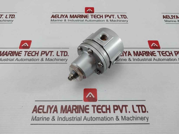 Smc Il201-02 Lock-up Valve 5C1-3D 0.14-0.7Mpa