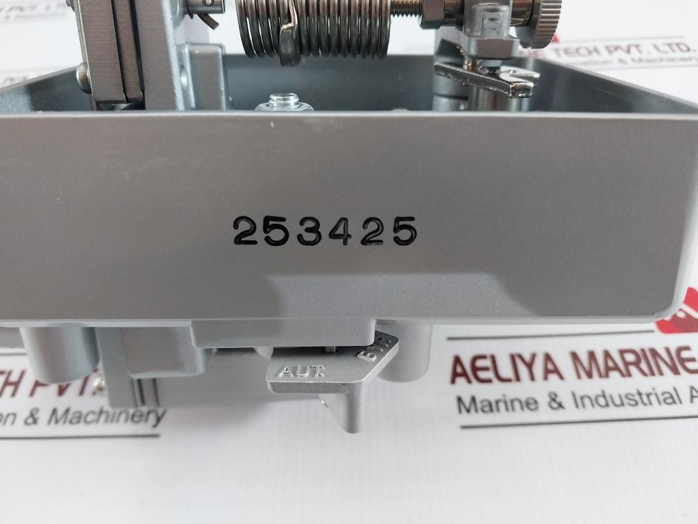 Smc Ip300-010 Pneumatic Dual Positioner Ip3A02 0-0.2 Mpa 253425