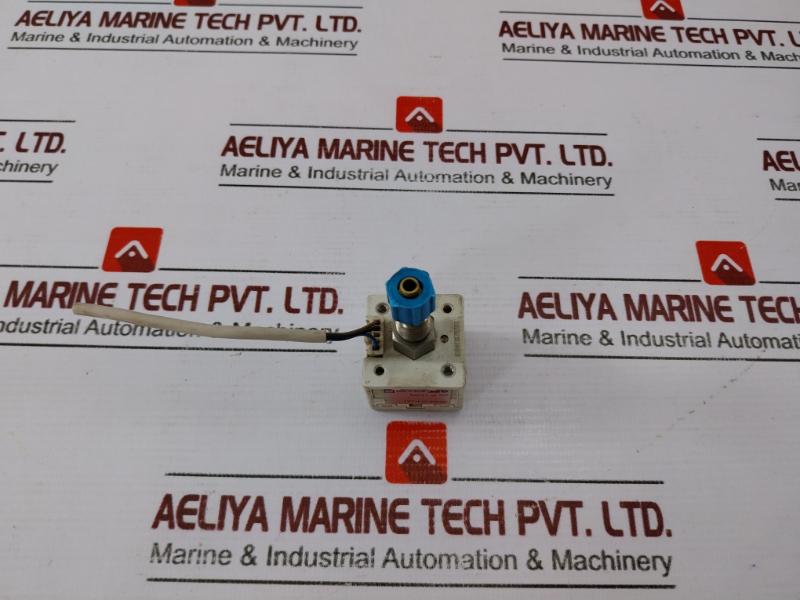 Smc Ise30a-01-p-la1 Pressure Switch 12-24vdc