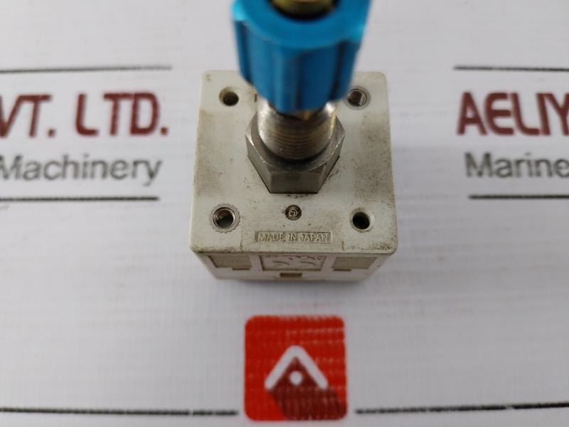 Smc Ise30a-01-p-la1 Pressure Switch 12-24vdc